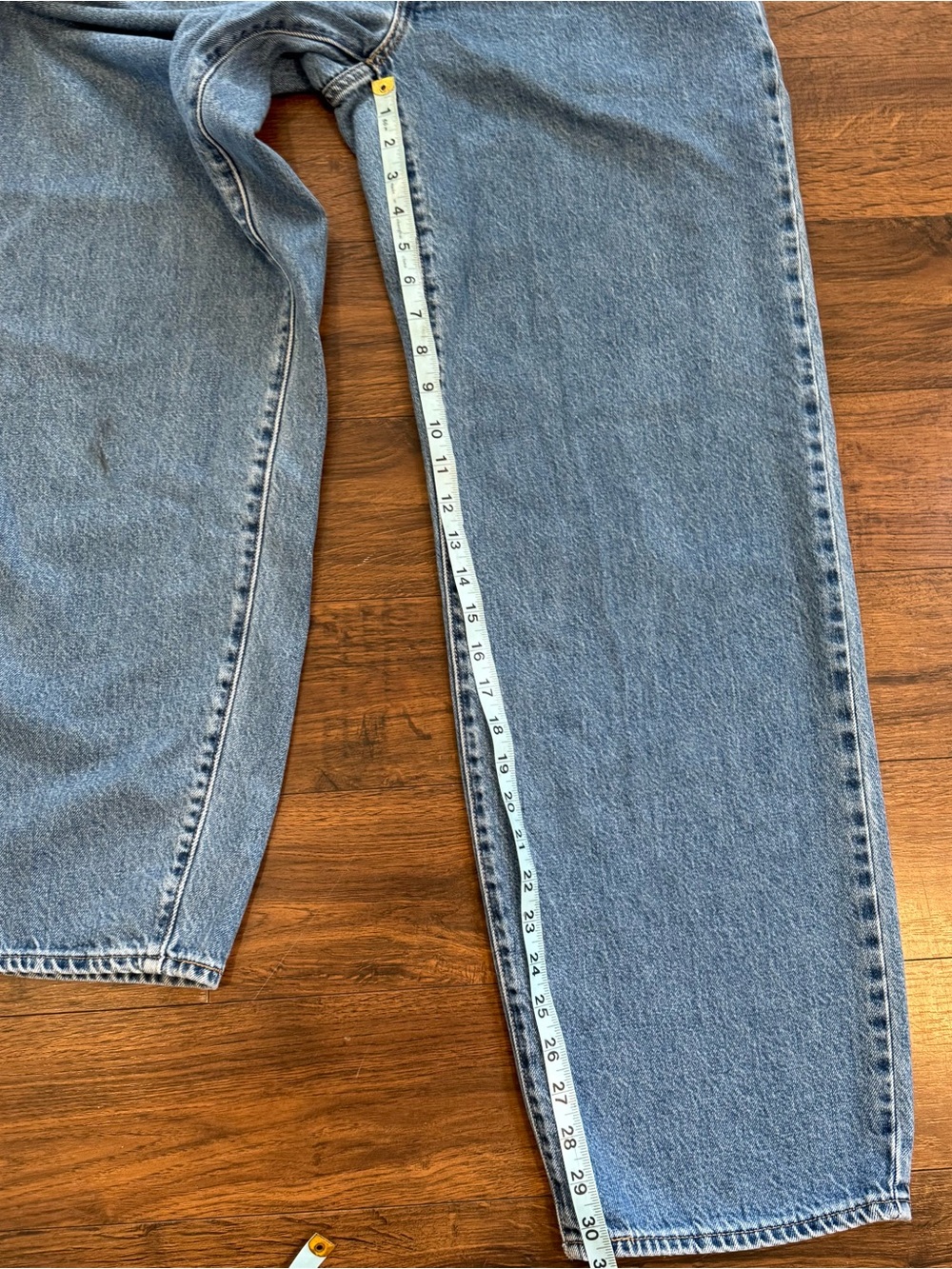 Levi's Baggy Dad Medium Wash Blue Denim Jeans 5-Pocket Women Size 28 - Picture 8 of 11